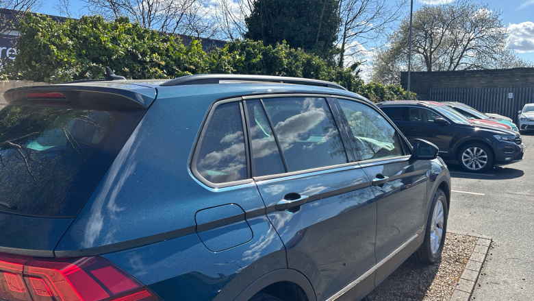 Volkswagen Tiguan 1.5 TSI Life 5dr Petrol Estate